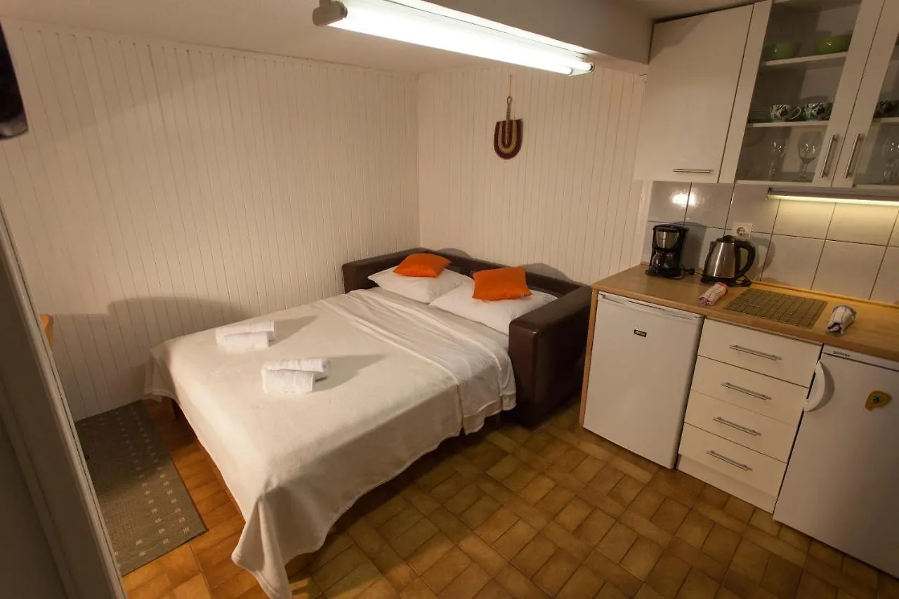 Studio Apartment Nihar Cres 0*,  Croatia
